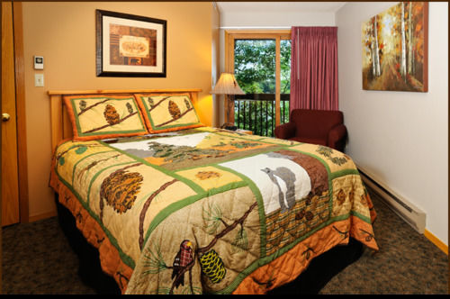 The Pointe Hotel And Suites Minocqua Bagian luar foto