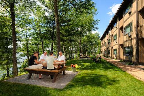 The Pointe Hotel And Suites Minocqua Bagian luar foto